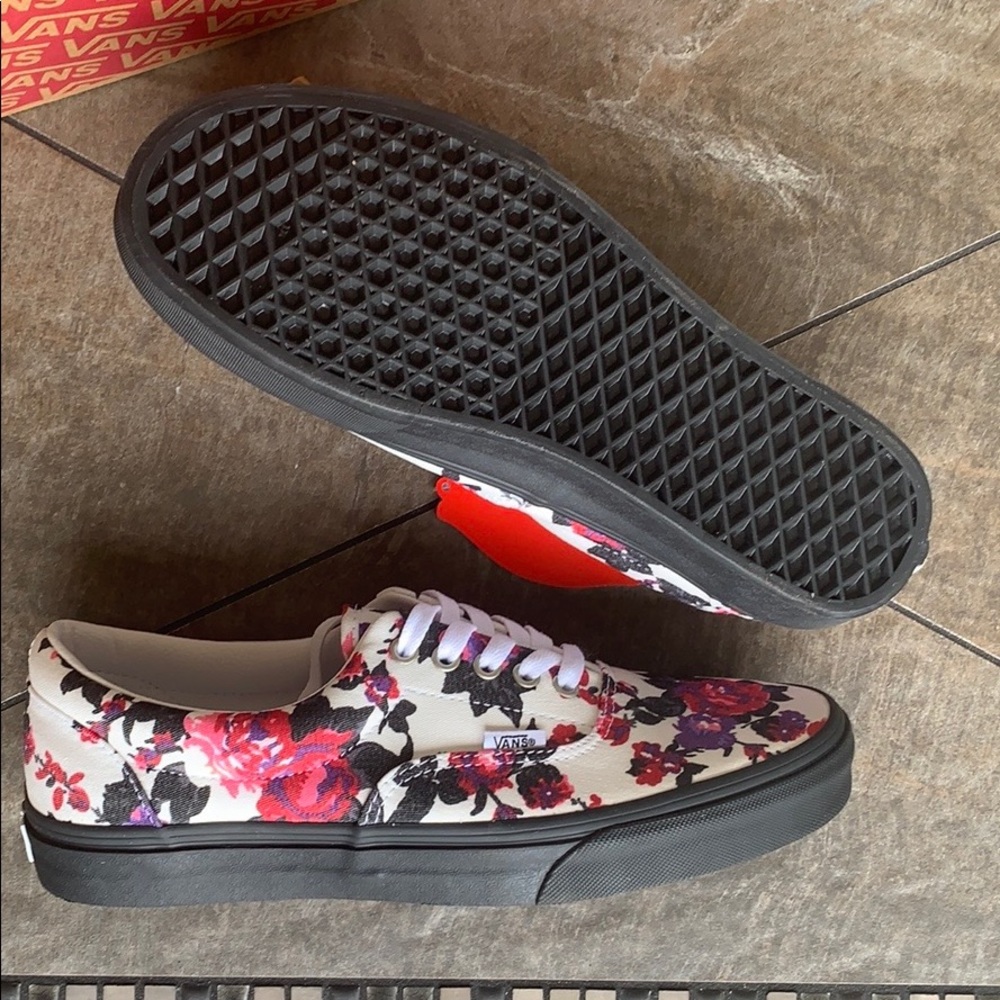 VANS ERA FLORALS BLACK/WHITE WMNS - Picture 3 of 16